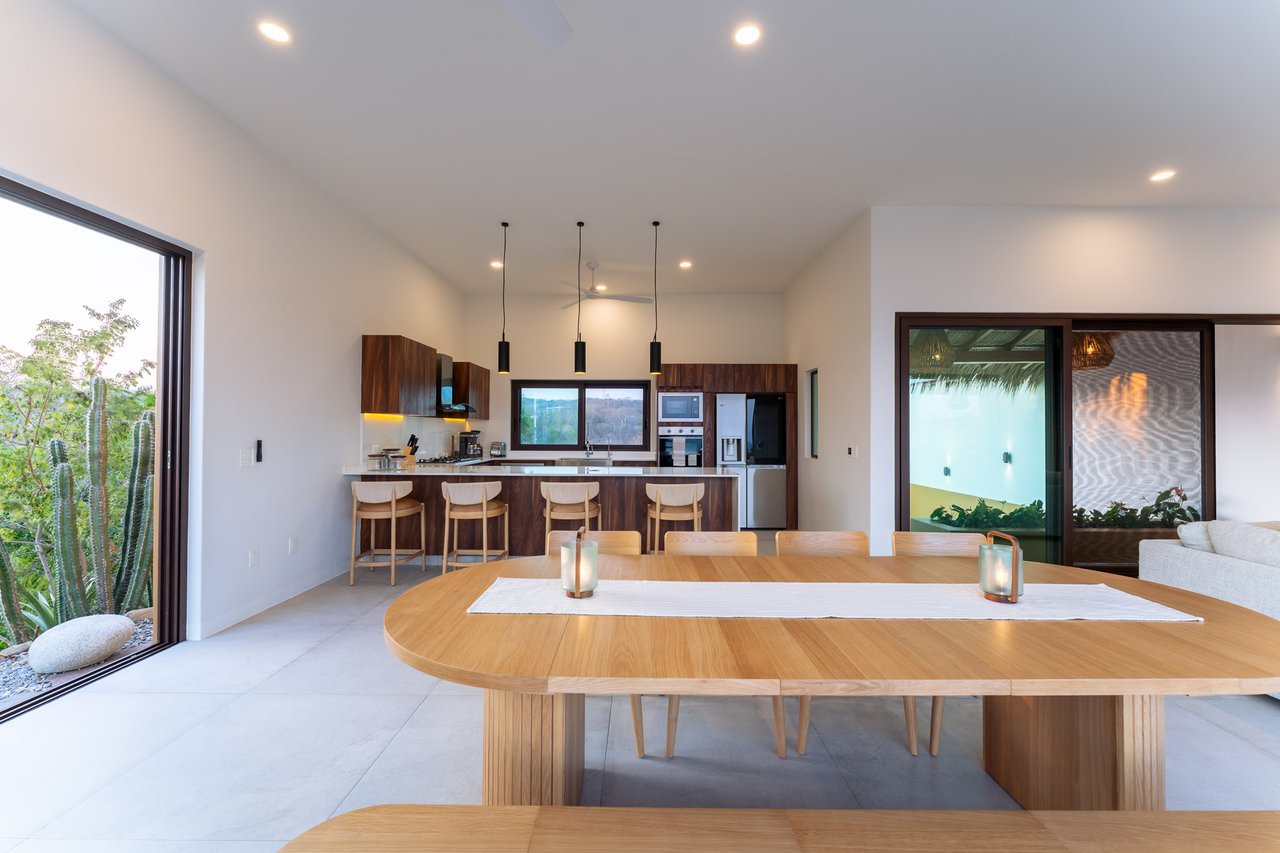 5 Bedroom, Single Family Home, La Cañada Casa A 