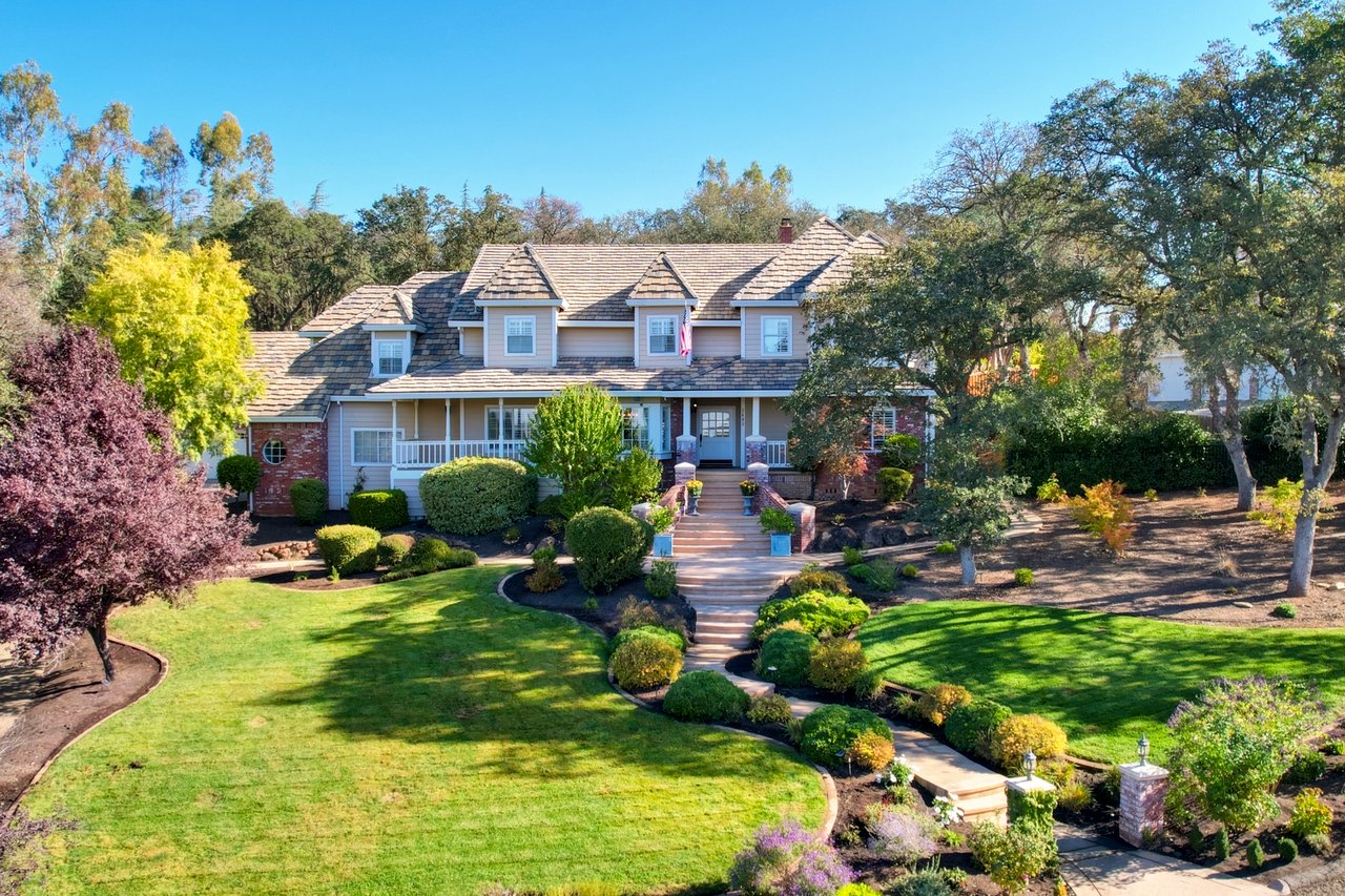 2489 Highland Hills Dr
