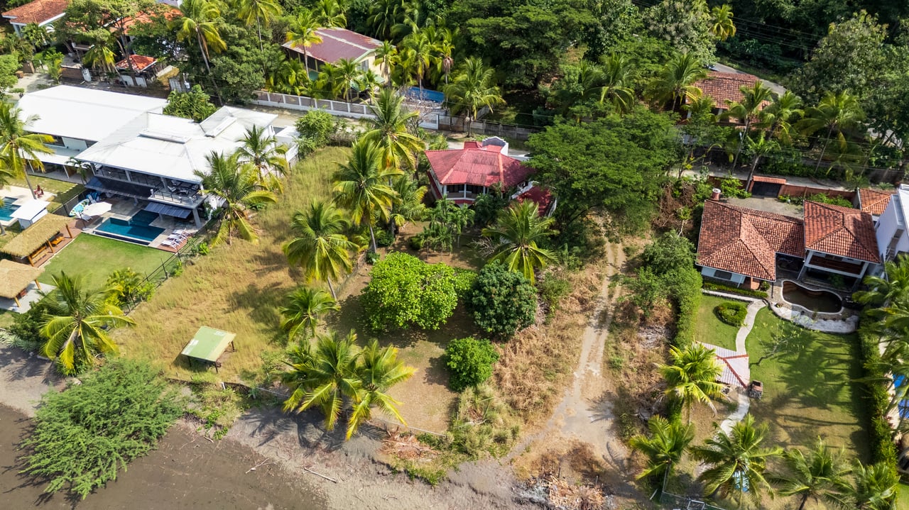 Vista Marina Beach House | Oceanfront Beach House in Playa Potrero