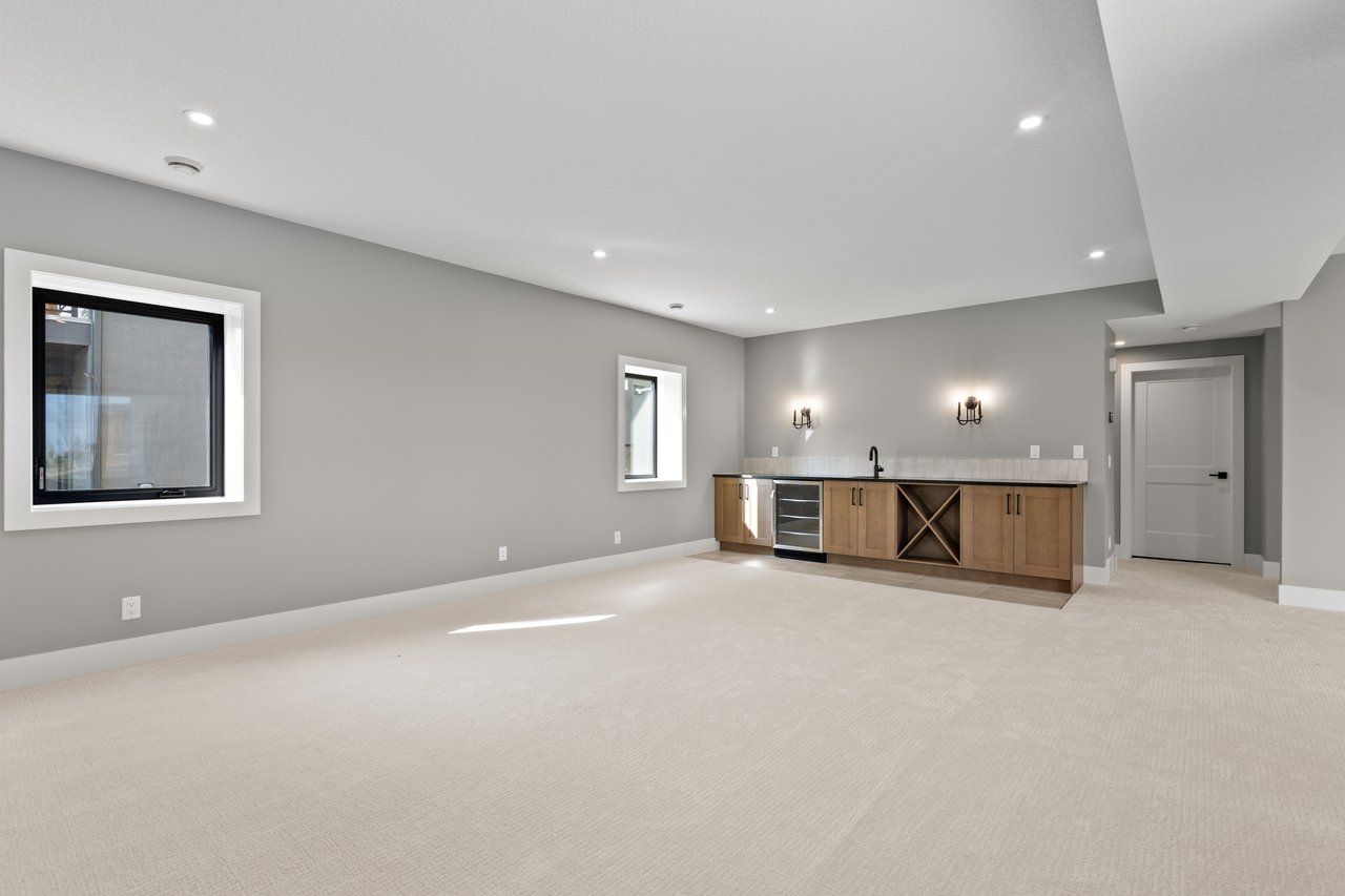 265 Rowmont Drive NW