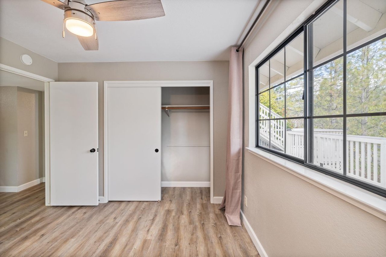 50850 Smoke Tree Trl, 