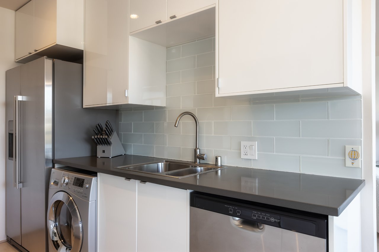 10751 Wilshire Blvd #908, Westwood