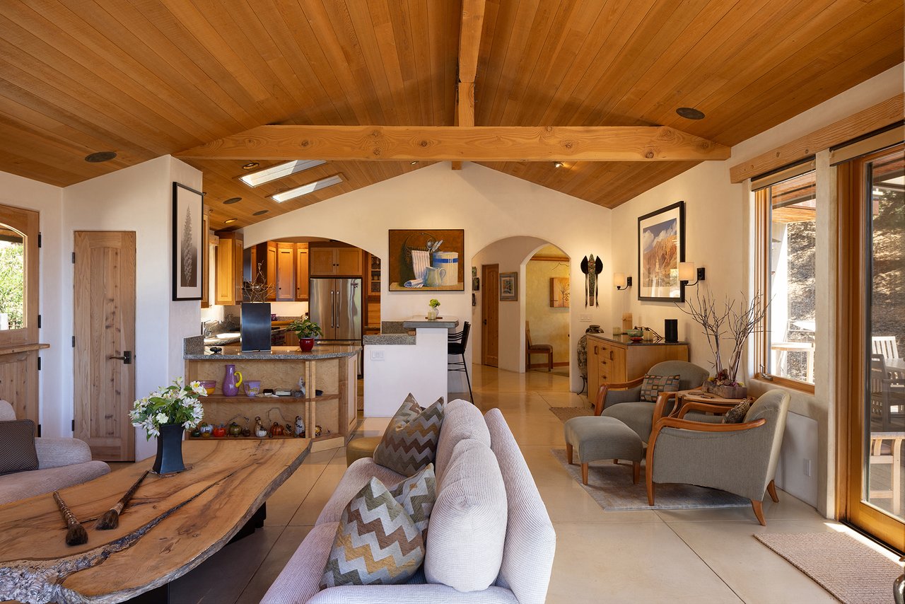 Private Hilltop Sanctuary