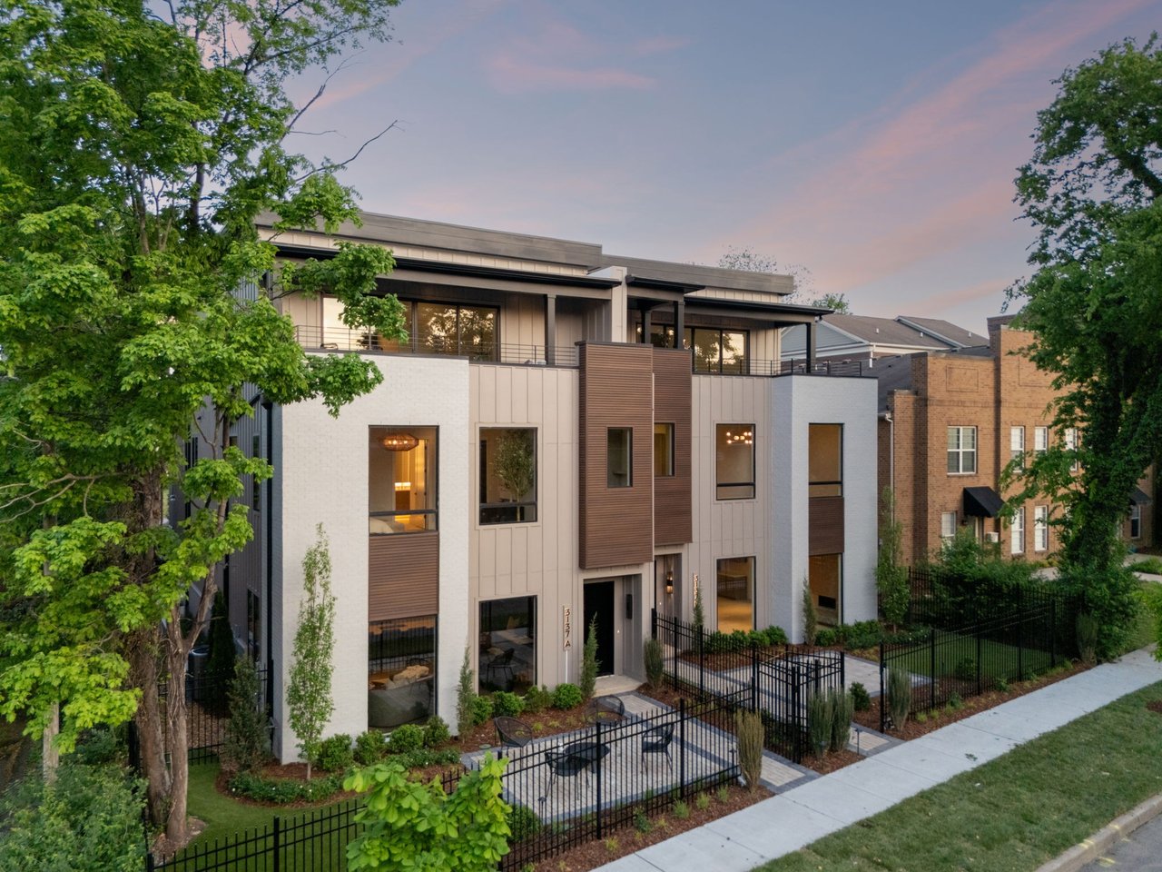 Tour 3137 Long Blvd, a new construction duplex in Nashville's Midtown/West End — two 4-bed, 6-bath homes steps from Vanderbilt and Centennial Park.