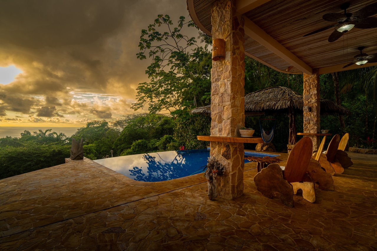 Castillo Puesta del Sol, Escalares - 