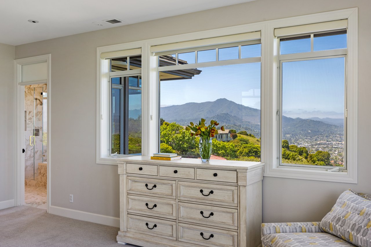 Sweeping Views Across the Bay