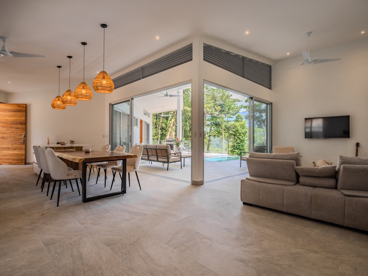 An Exclusive, Sunny Ridge-Top 4-Bed Designer House With Unforgettable Mountain & Jungle Views