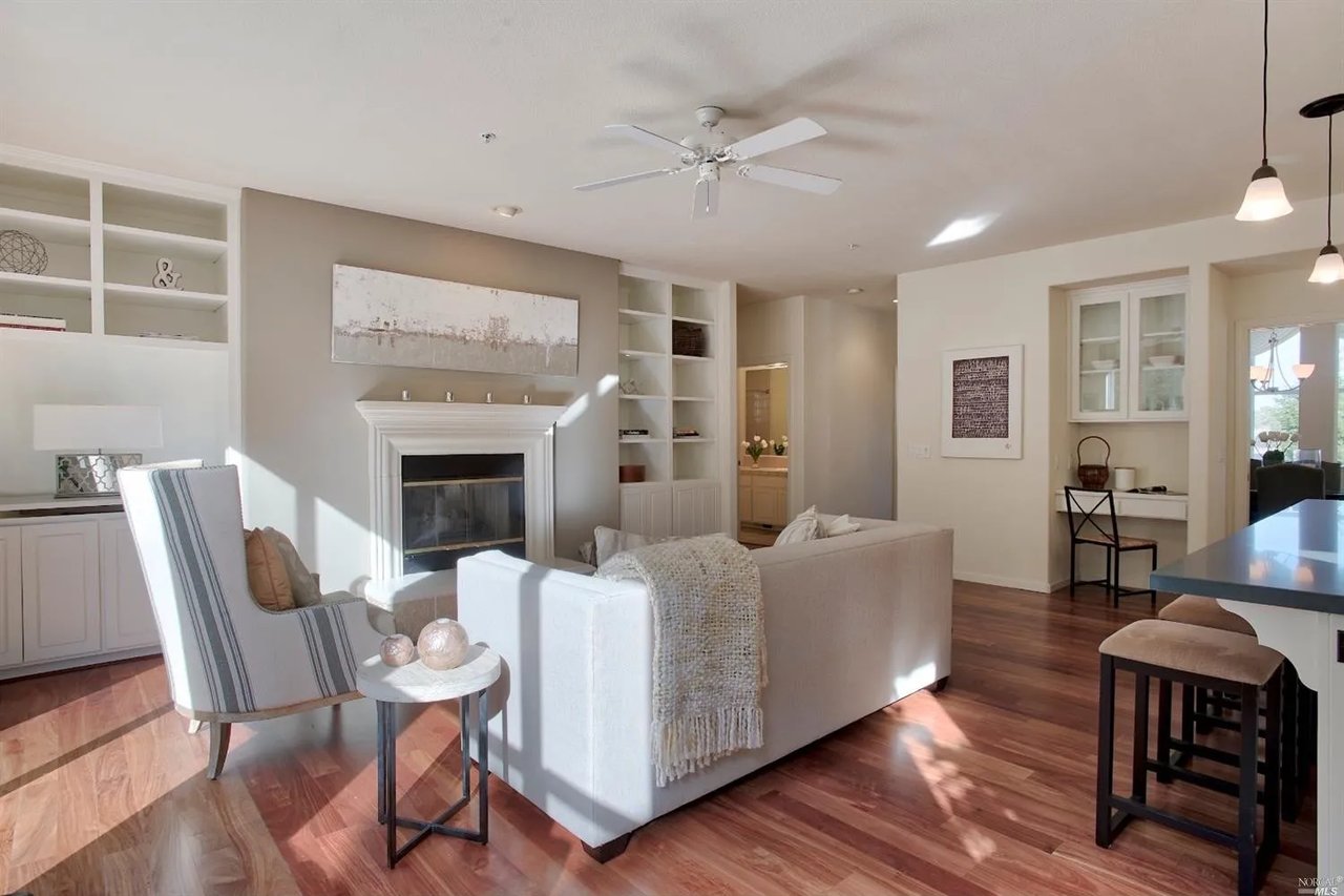 3 Ridge Ct