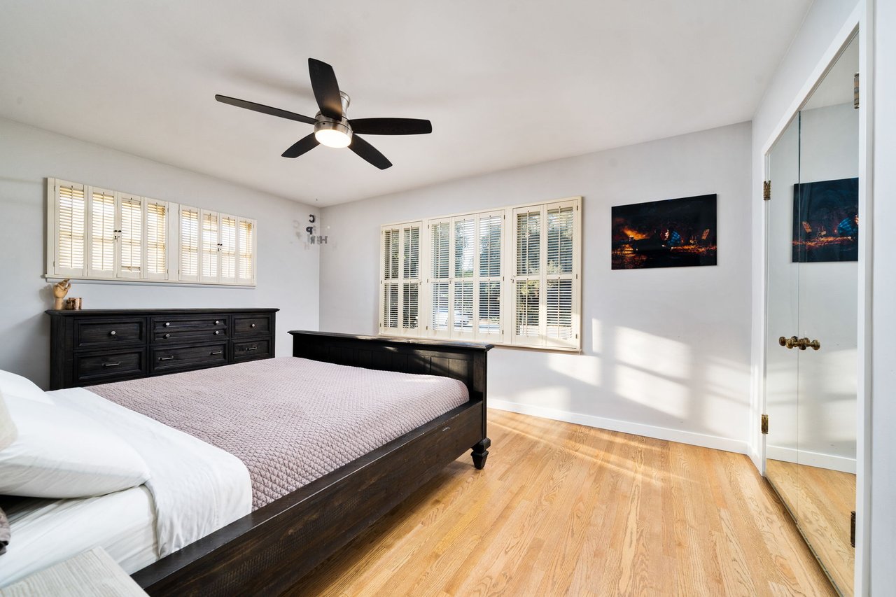 226 E Villanova