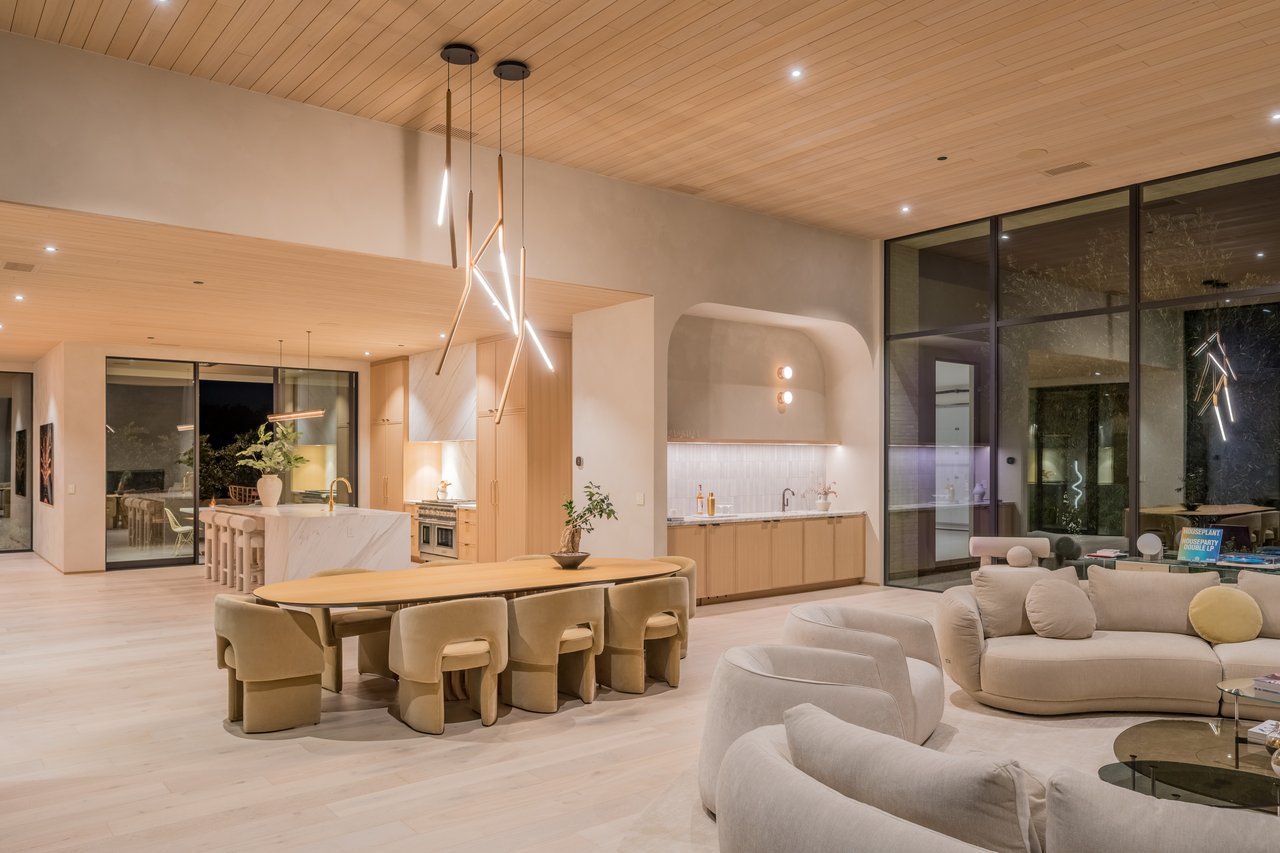 1608 Ridge Valley Road