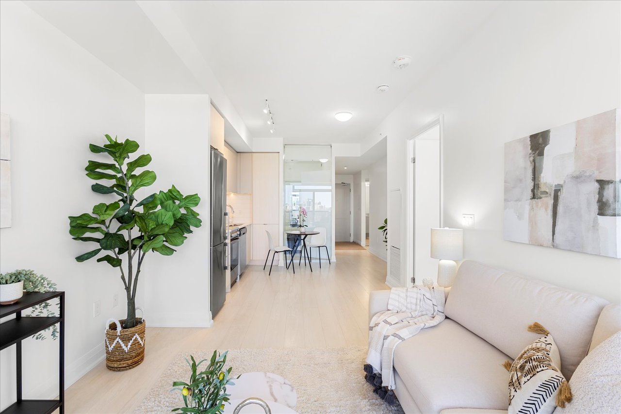 #1009-10 Gibbs Road 