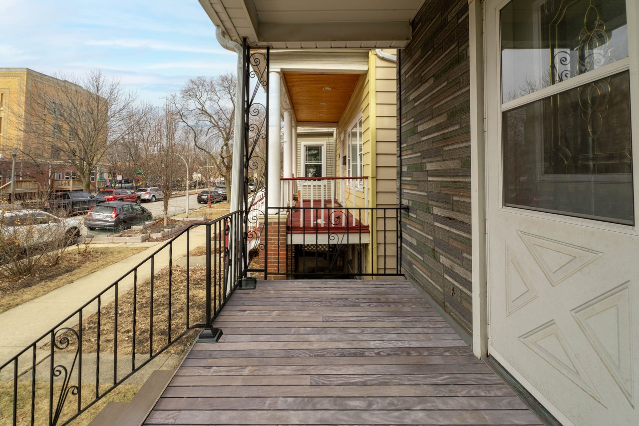 3823 N Albany Ave, CHICAGO, IL 60618