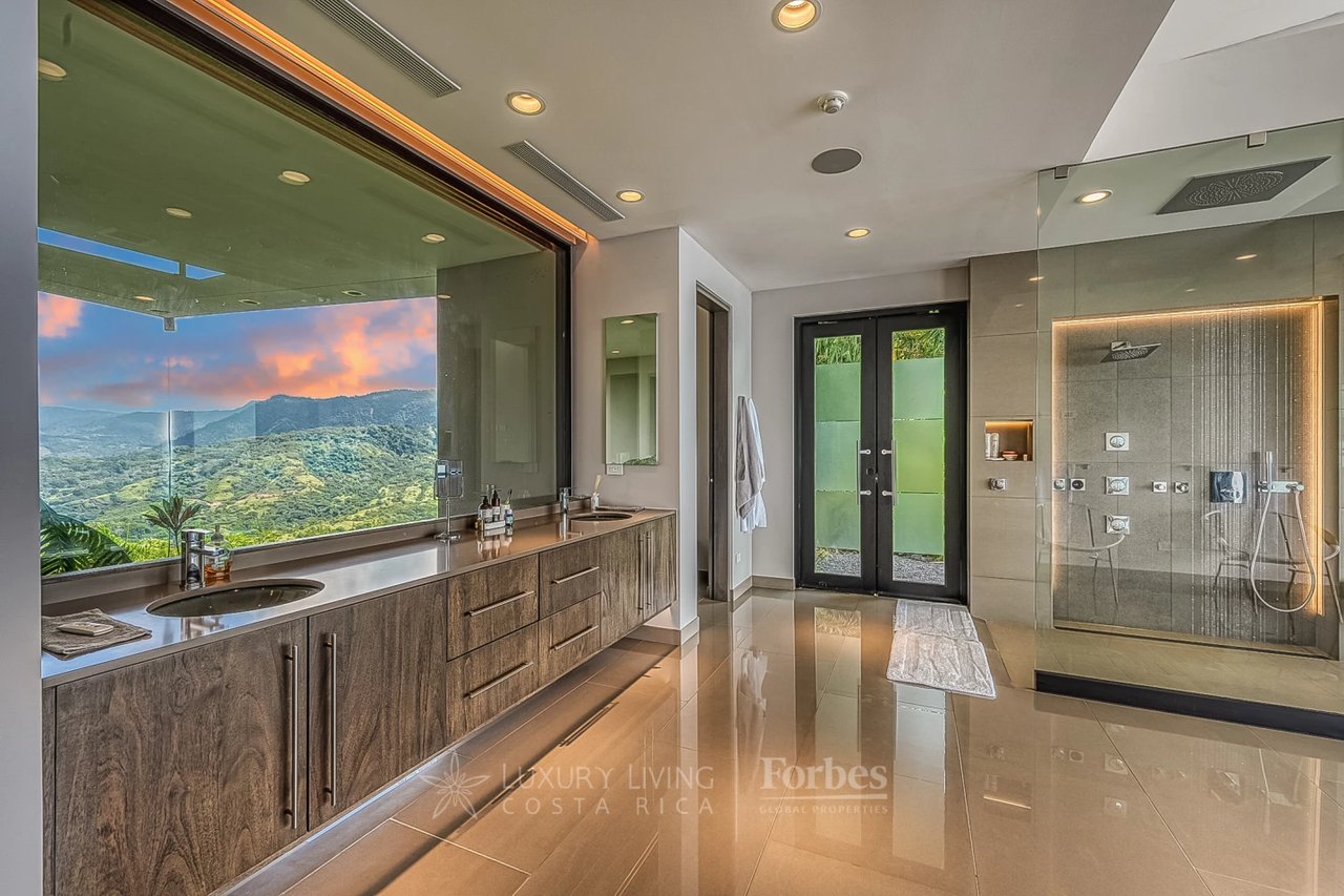 6575 - Dominical Contemporary Mansion