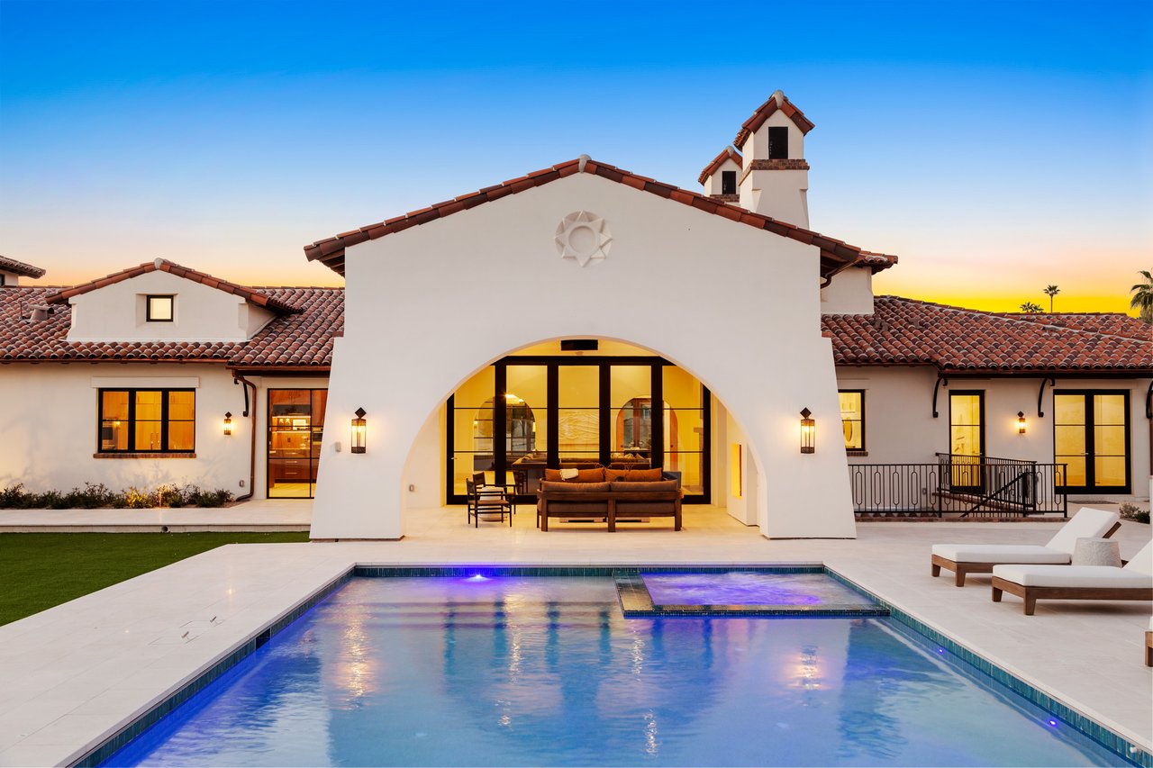 4605 E ROCKRIDGE Road