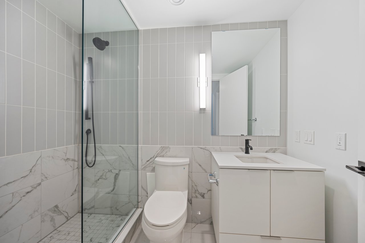 327 King Street W 603