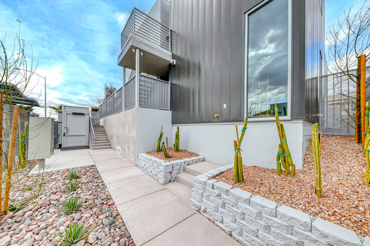 304 South Maryland Parkway #9