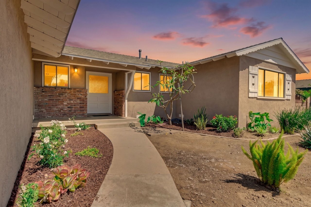 1146 N Soldano Road