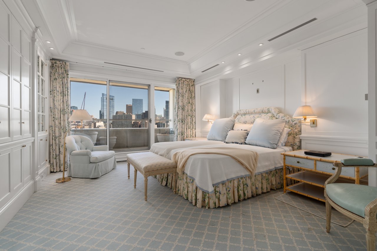 The Carlton House 16BCD