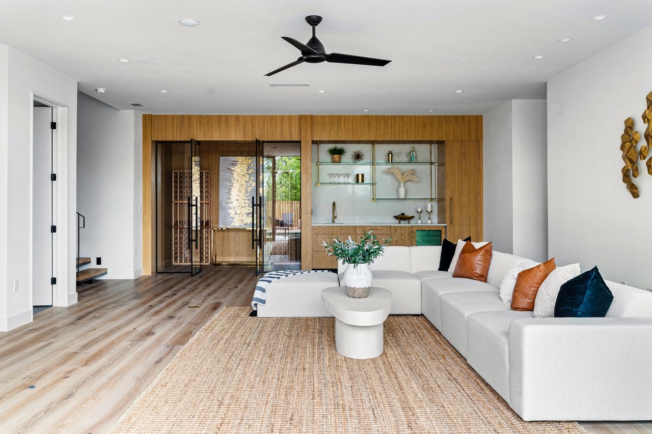 CEDARVIEW in Barton Hills