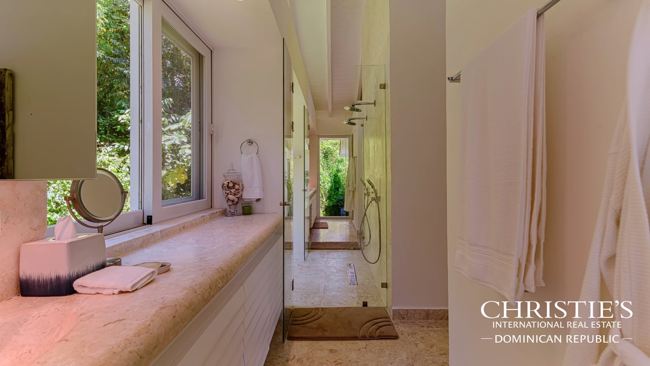 Luxury Ocean View Villa in the Puerto Bahía Resort Community