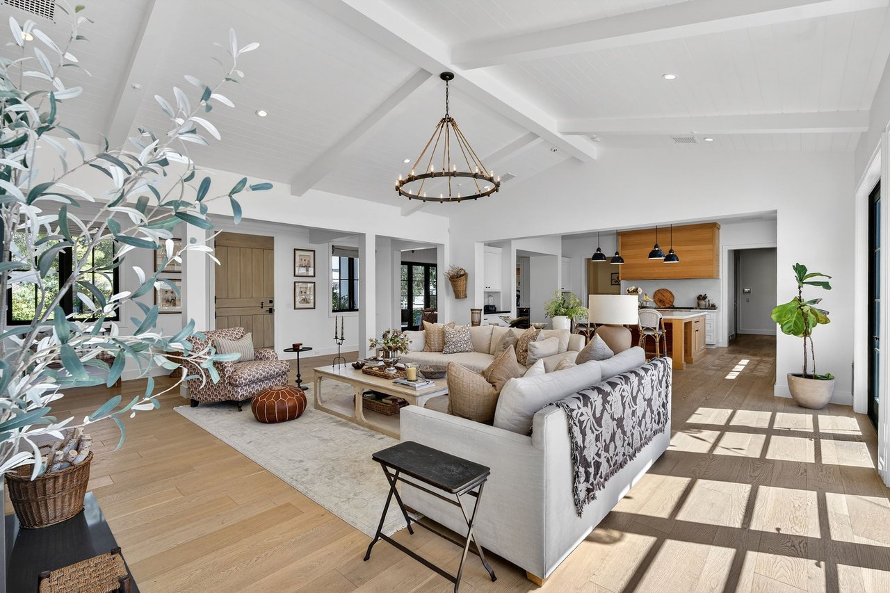 5217 E CALLE REDONDA