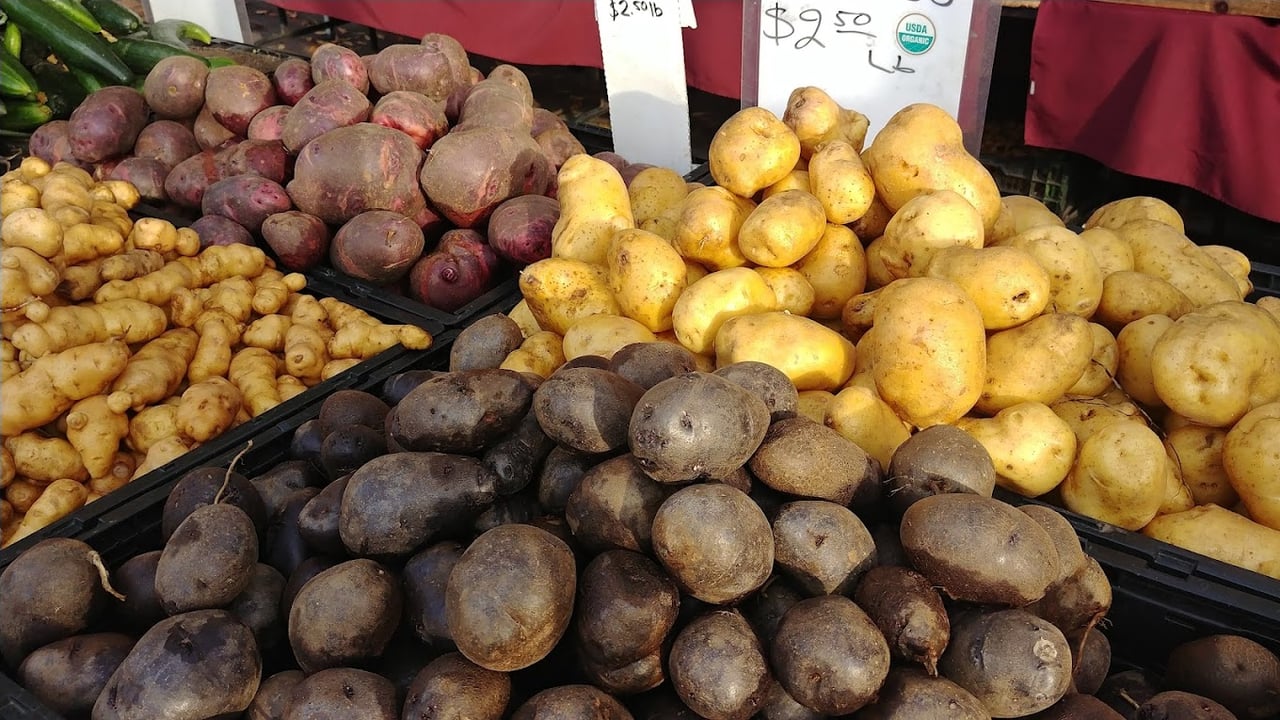 Fresh potatoes for sale at the Pleasanton Farmers’ Market in Downtown Pleasanton, California