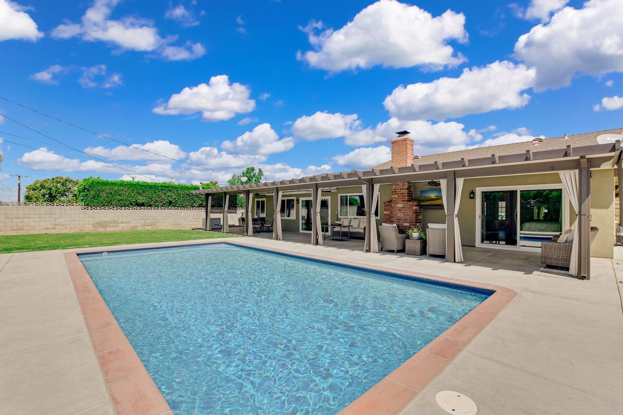 1298 Oak Ridge Drive