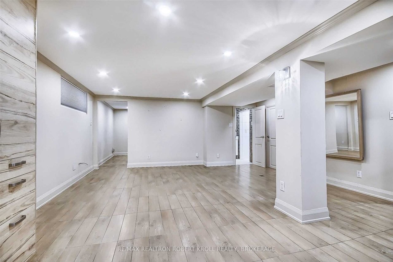 28 Flamborough Dr