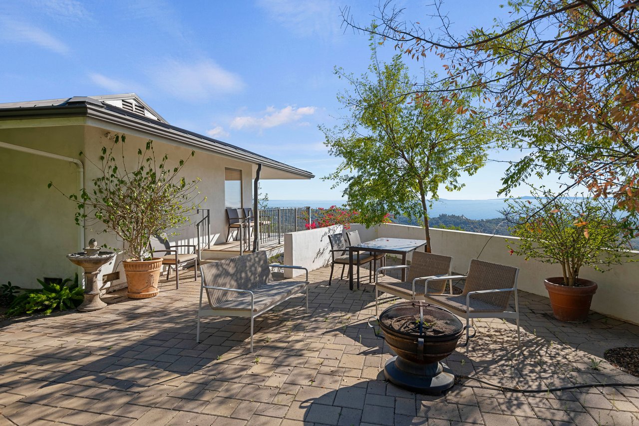 2330 Bella Vista Drive