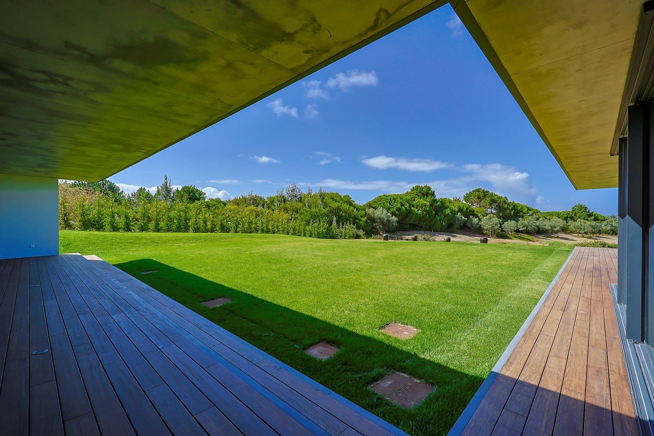 Japanese-Inspired Villa in Bom Sucesso Resort, Óbidos