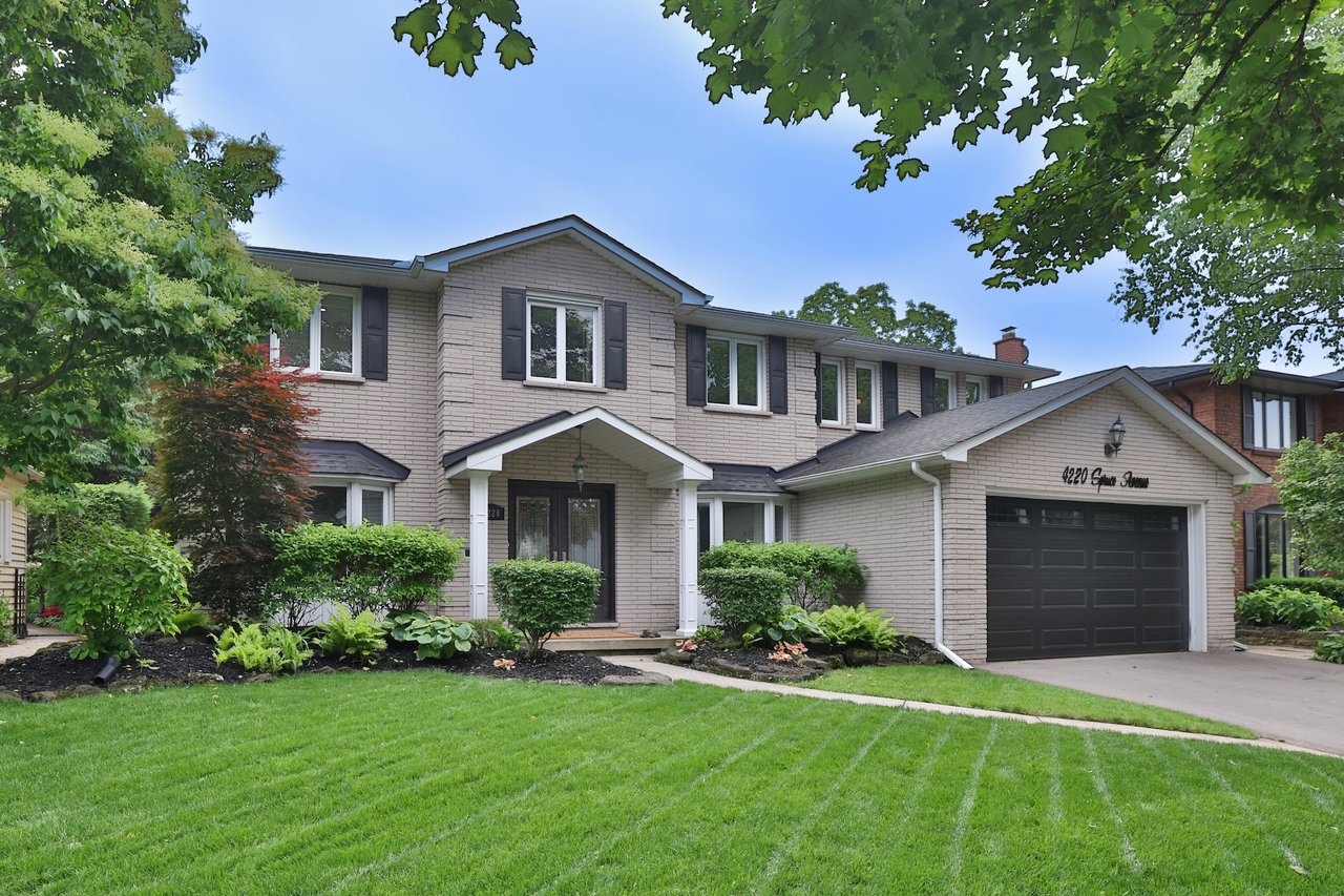 4220 Spruce Avenue, Burlington