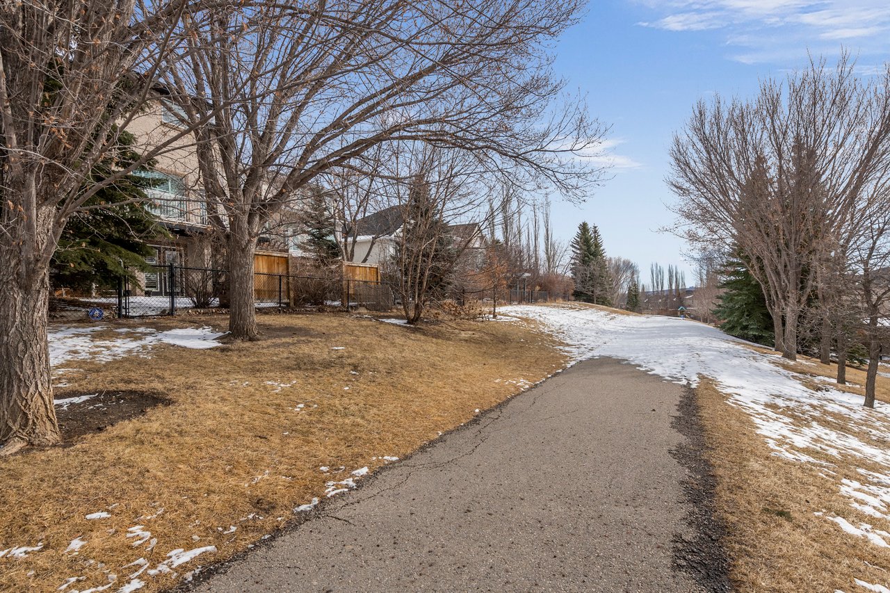 290 Tuscany Ridge Park NW