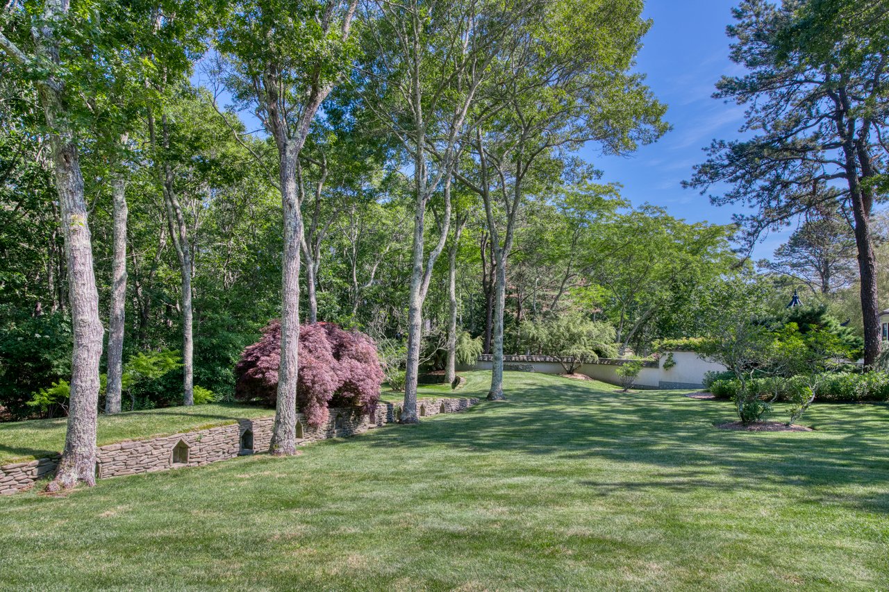 An Irreplaceable Garden Estate