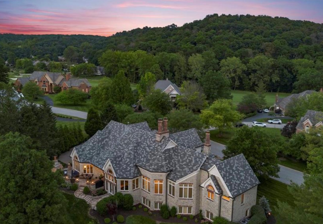 Exclusive Cedars Valley Home Along the Lewis & Clark Golf Course