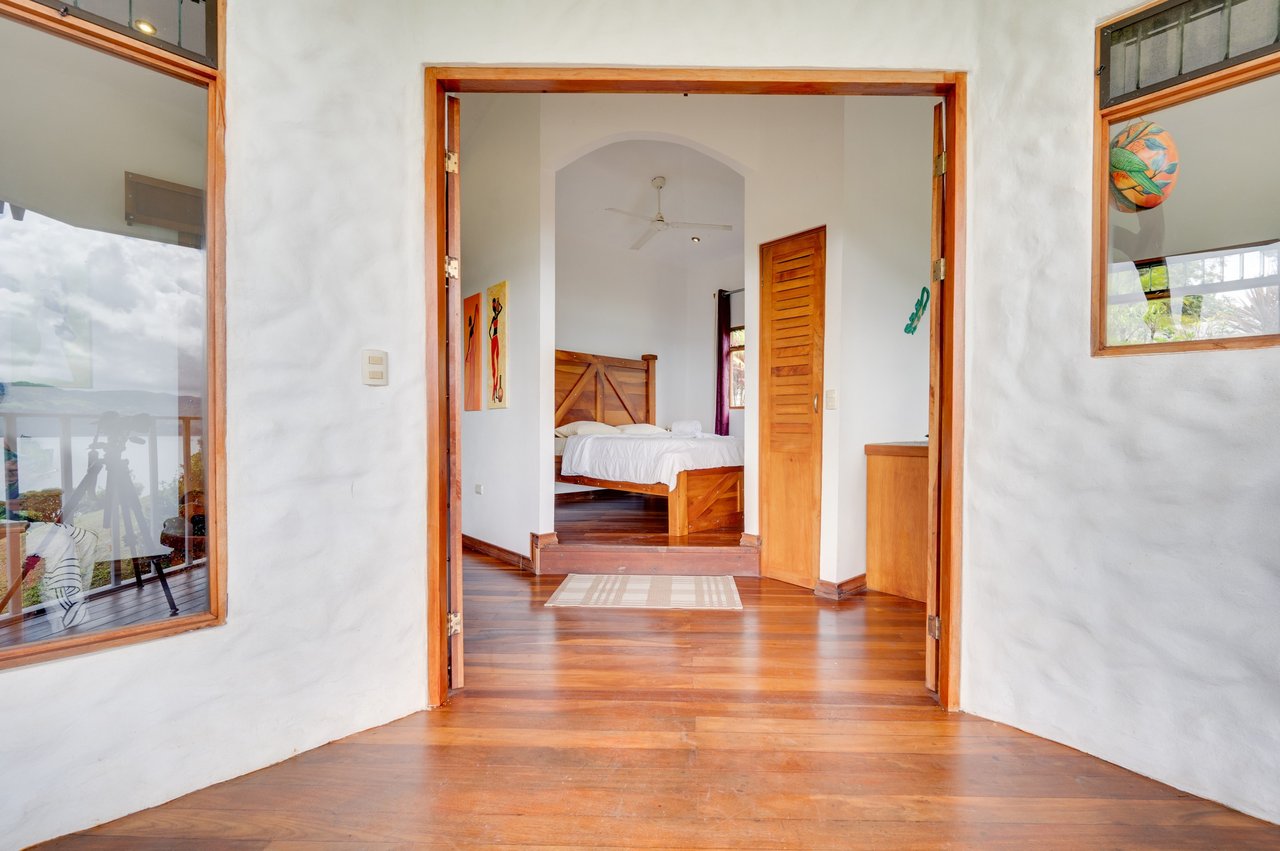 Casa Blanca | Multi-Villa Estate with Lake Views - Nuevo Arenal