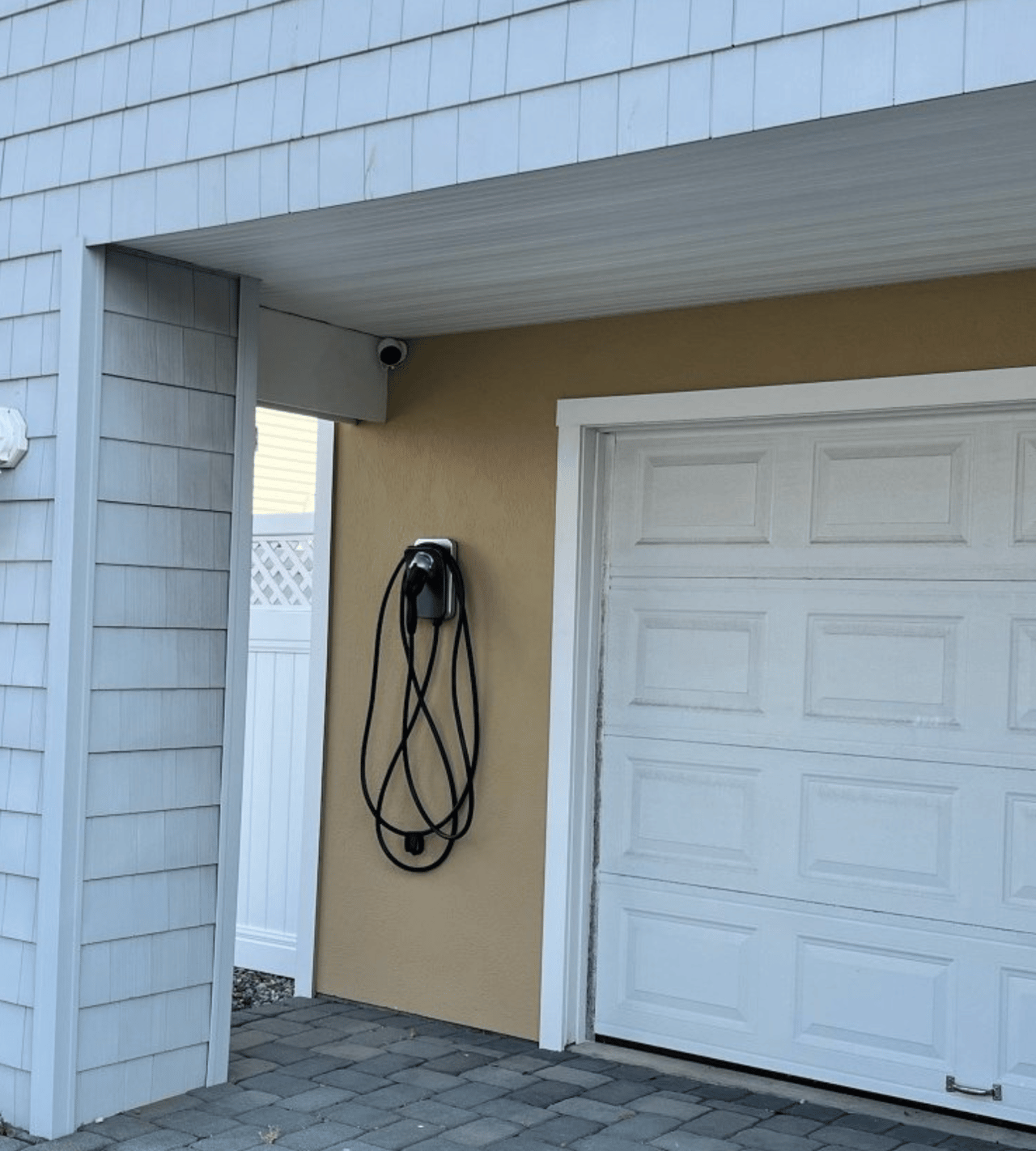 8 W Maryland Avenue