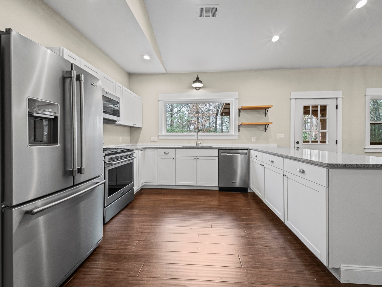 Thunder Mountain Homestead