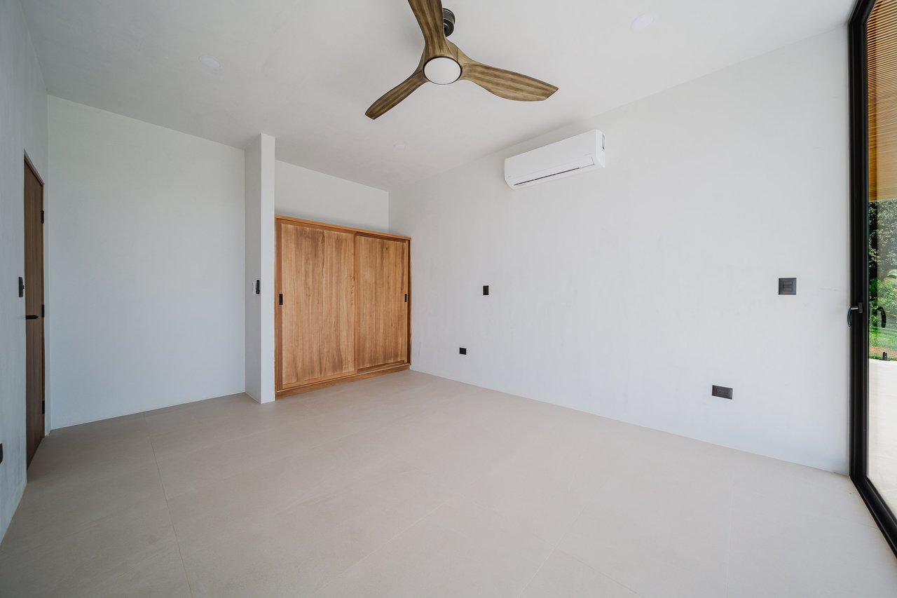 Finca Tranquila Brand New Luxury Residence