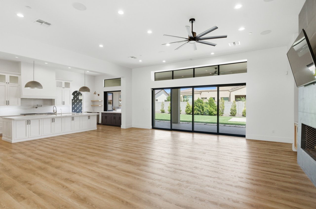 18206 W SAN MIGUEL Court