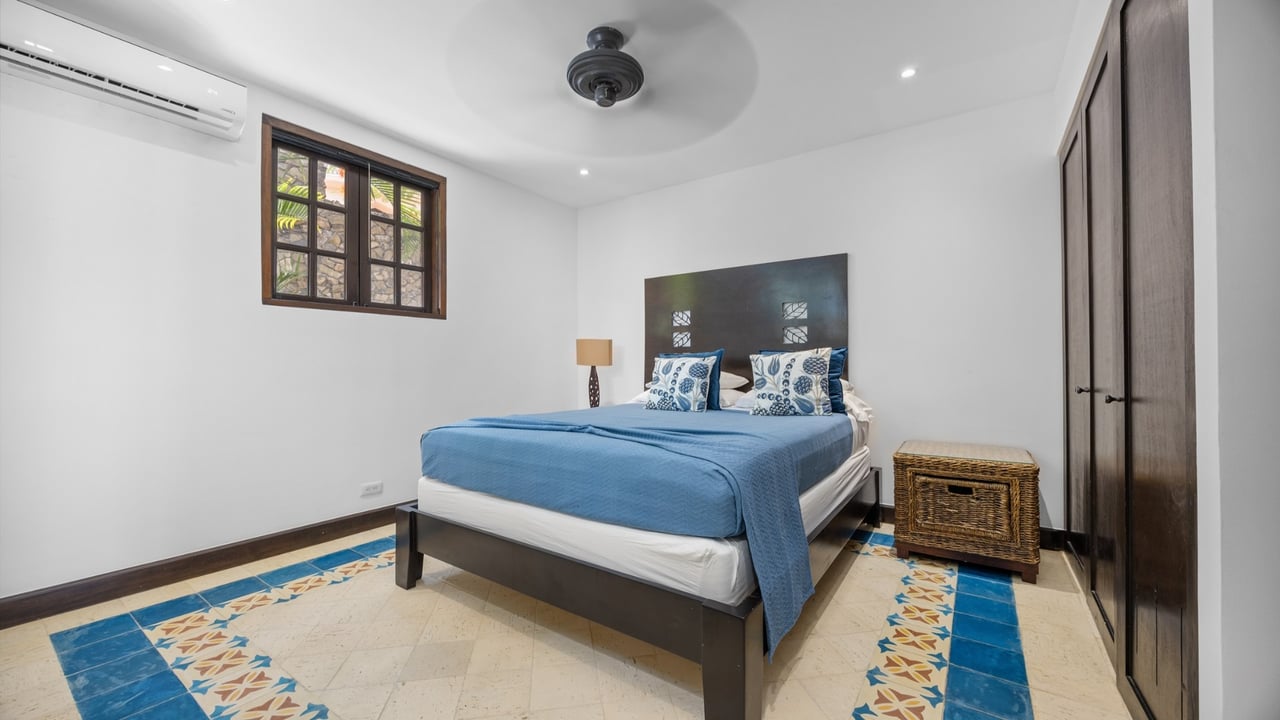 La Antigua Unit 16 - Home Steps From the Beach