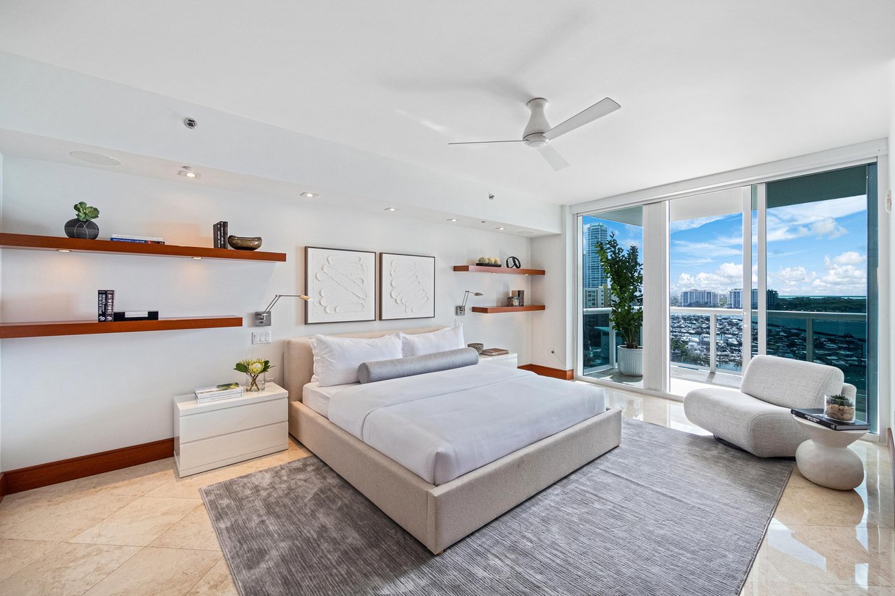 Murano Grande Apt 1106 Jeff Miller Group
