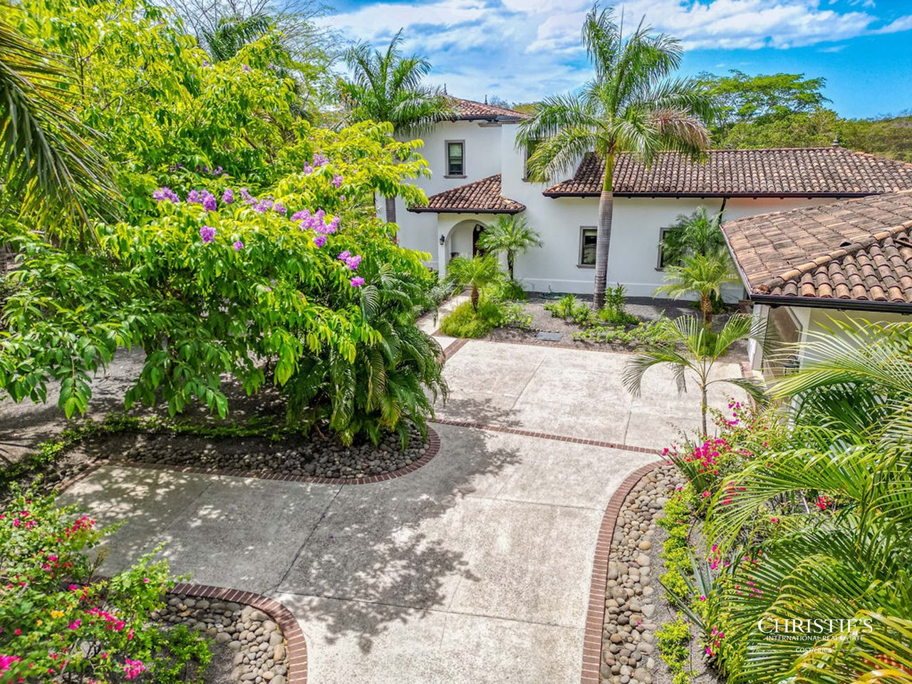 Casa Buena Vista | Timeless Elegance in Hacienda Pinilla 