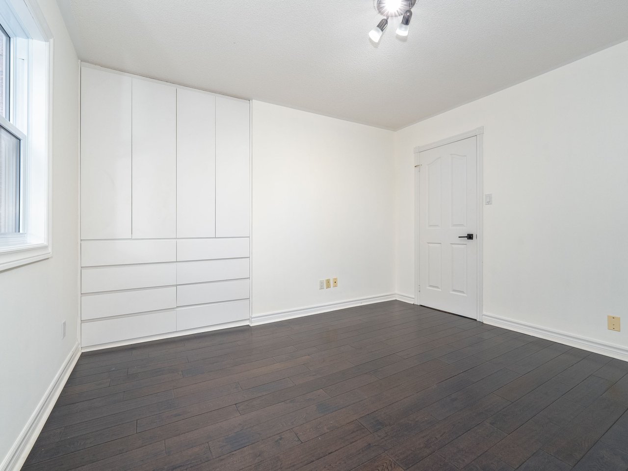 39 Montclair Rd