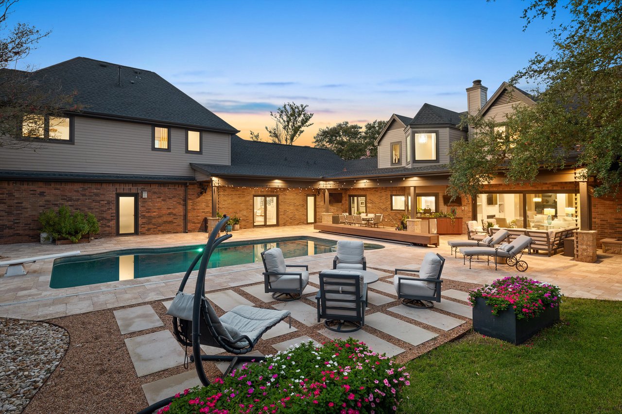 Fire pit and outdoor seating area