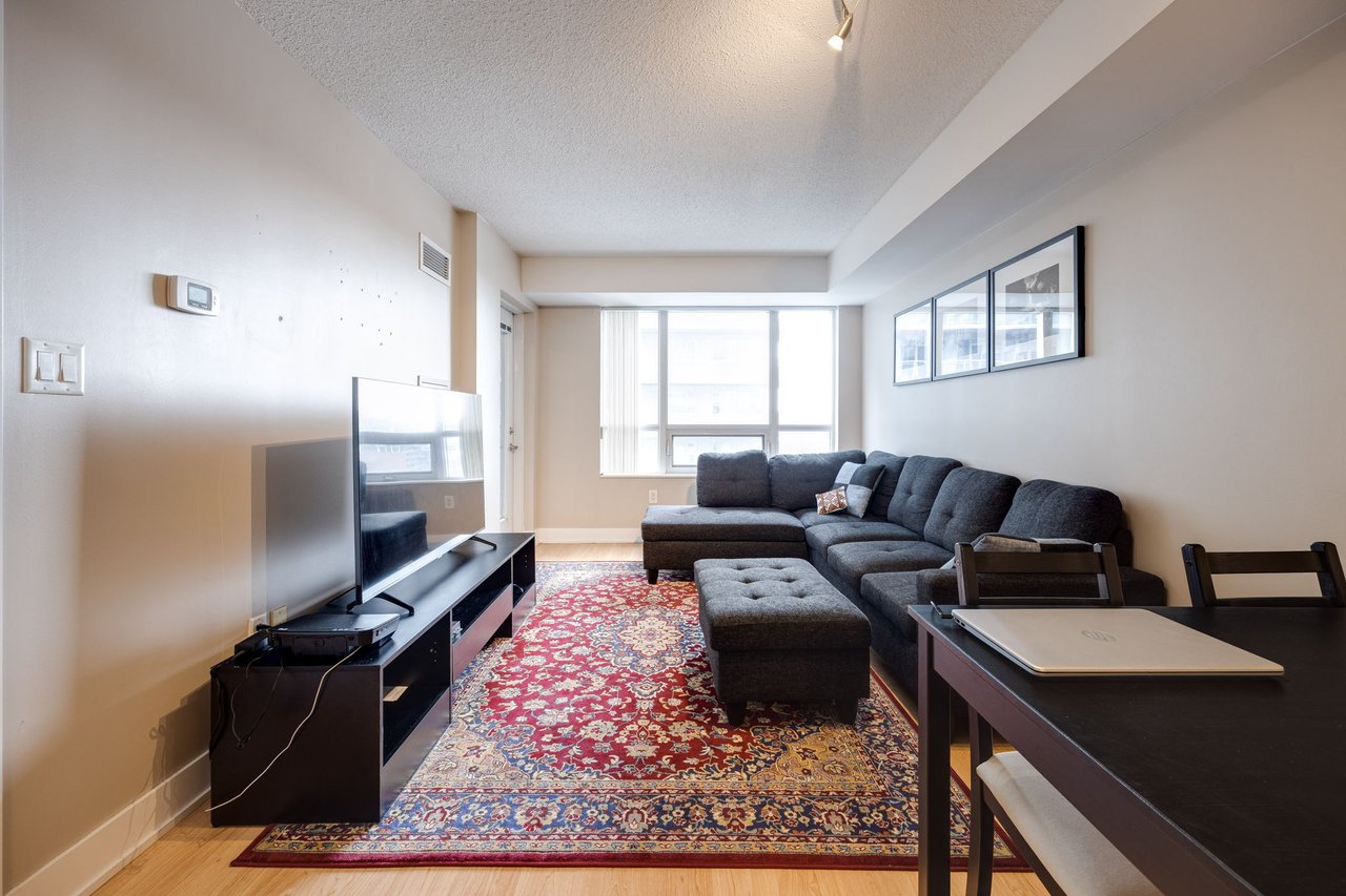 20 Blue Jays Way Unit 1705