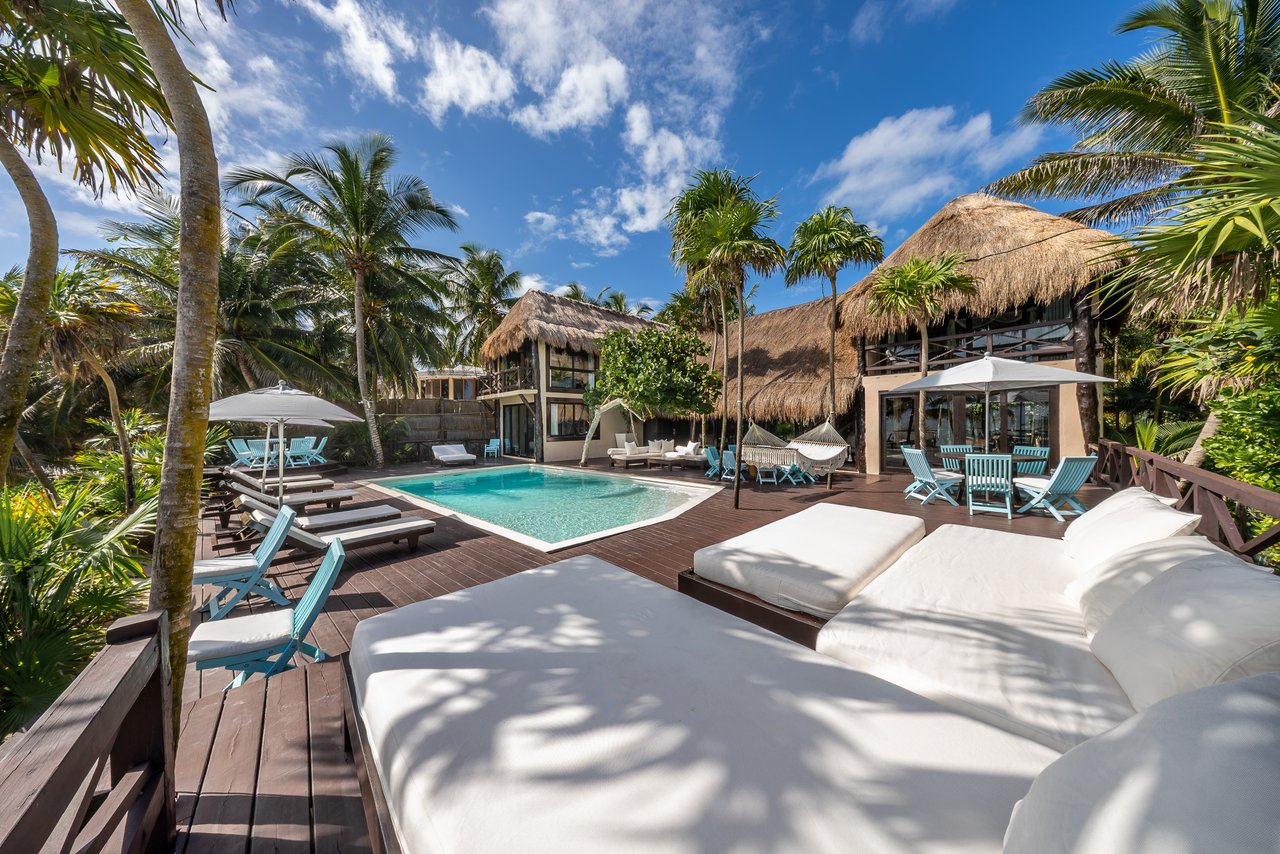 Casa Chic Tulum | Rare Beachfront Estate in Hotel Zone