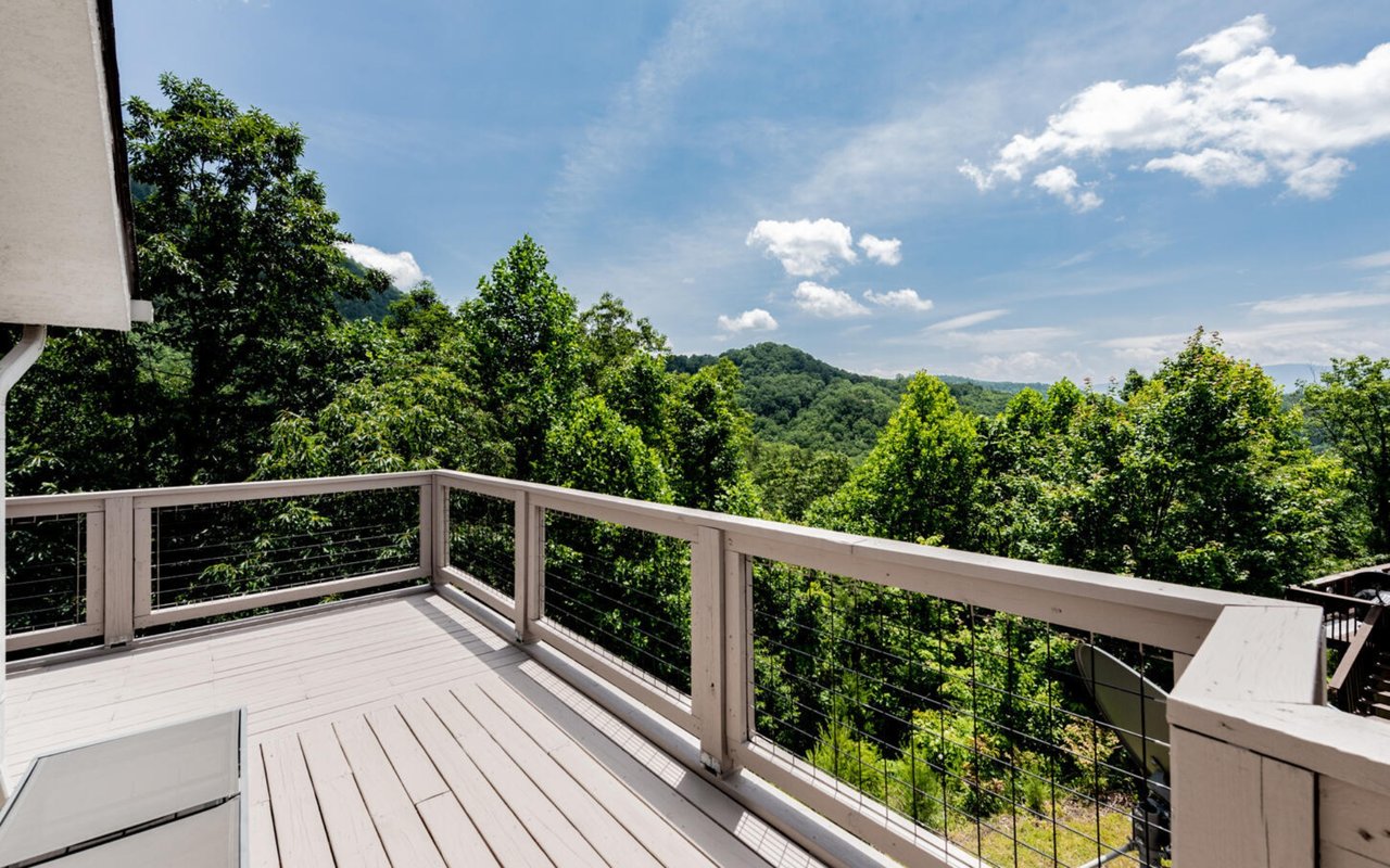Wallace Luxury Spotlight | 710 John Sevier Drive Sevierville, TN 37876