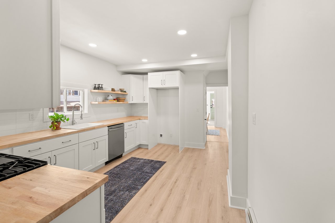 73 Colby Pl