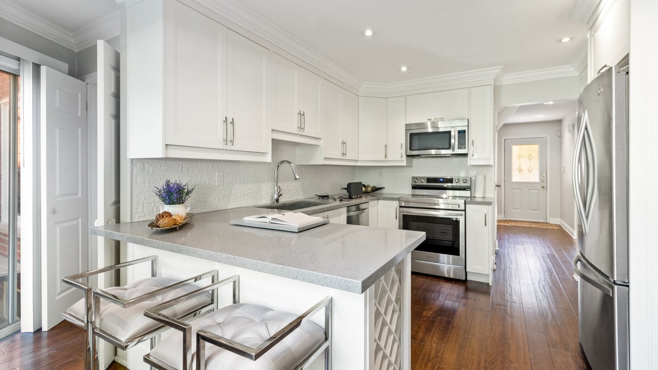 149 Roseborough Crescent