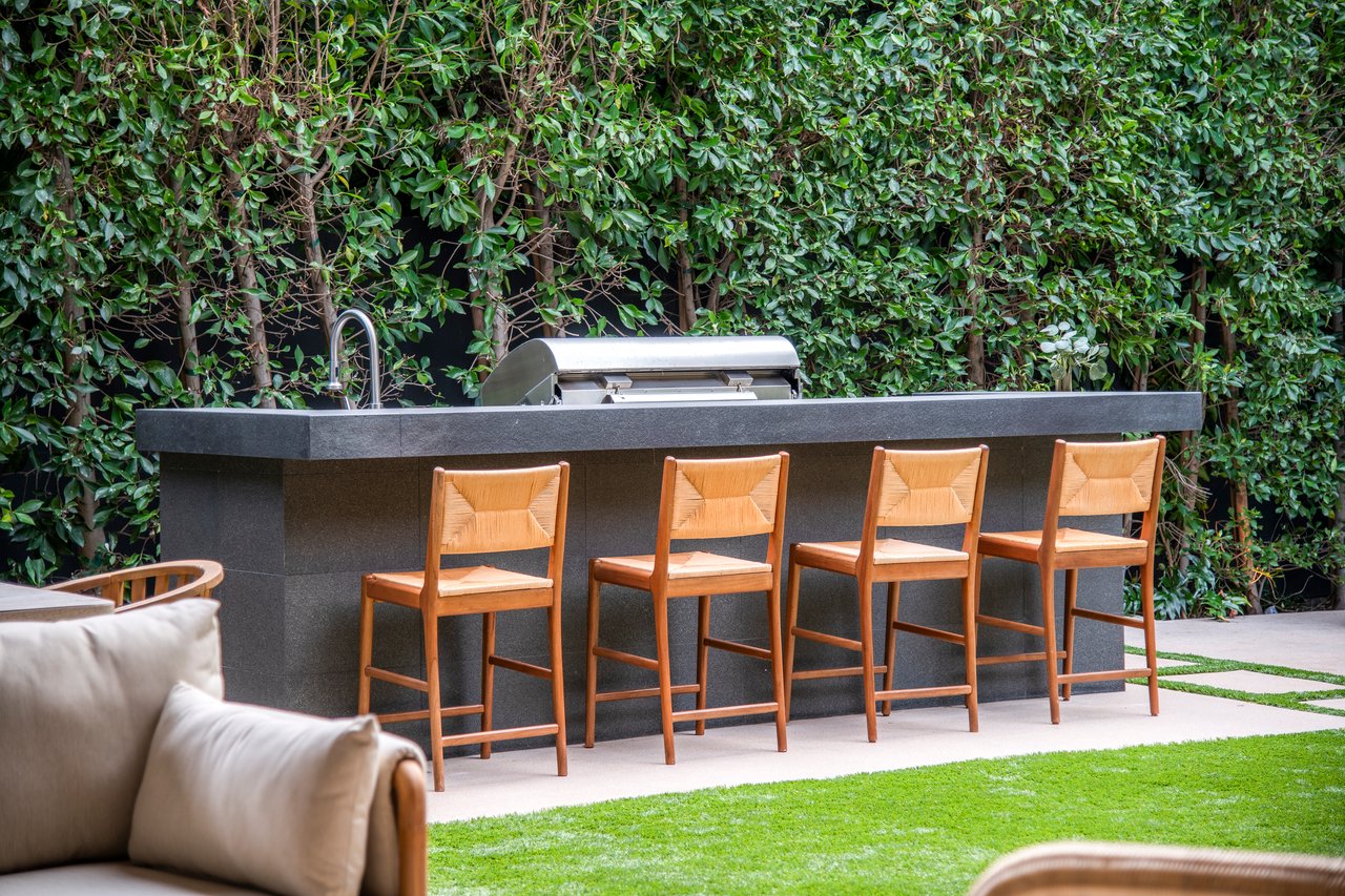 1845 Coldwater Canyon Dr